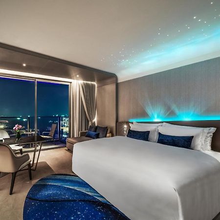 Grande Centre Point Space Pattaya Exteriér fotografie Deluxe Room