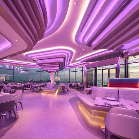 Grande Centre Point Space Pattaya Exteriér fotografie The interior of the restaurant