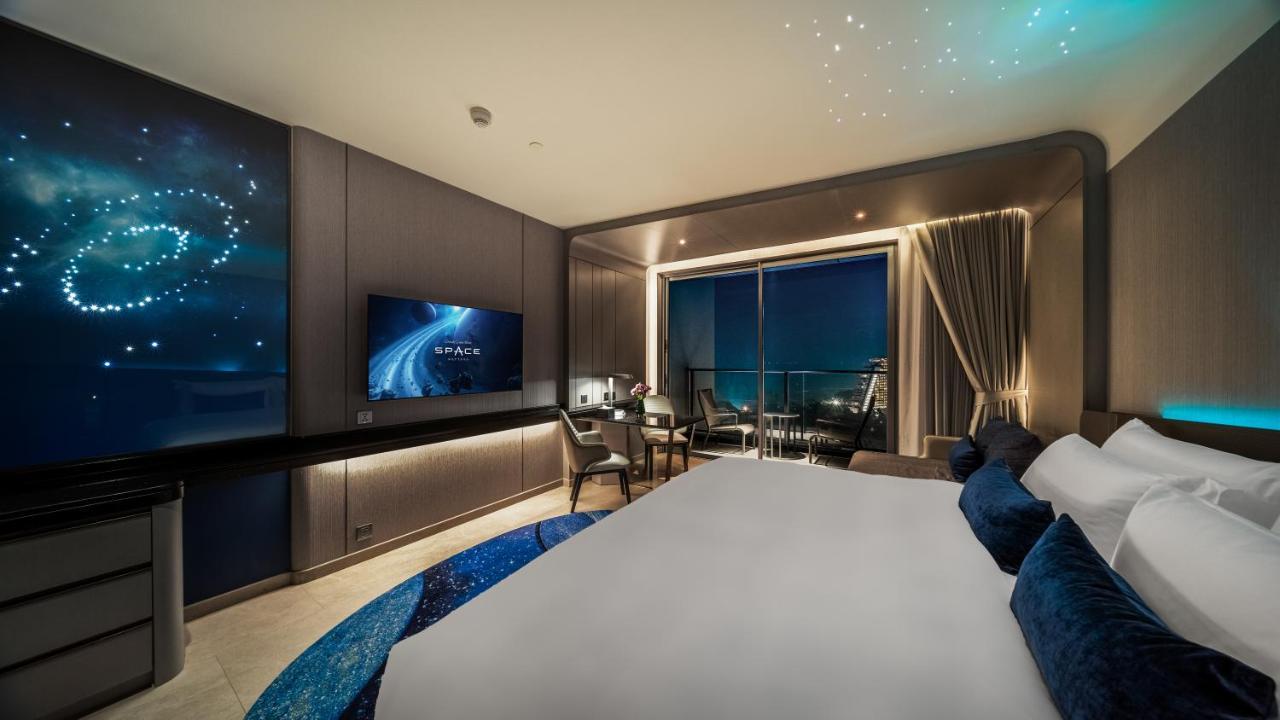 Grande Centre Point Space Pattaya Exteriér fotografie Deluxe Ocean View Room