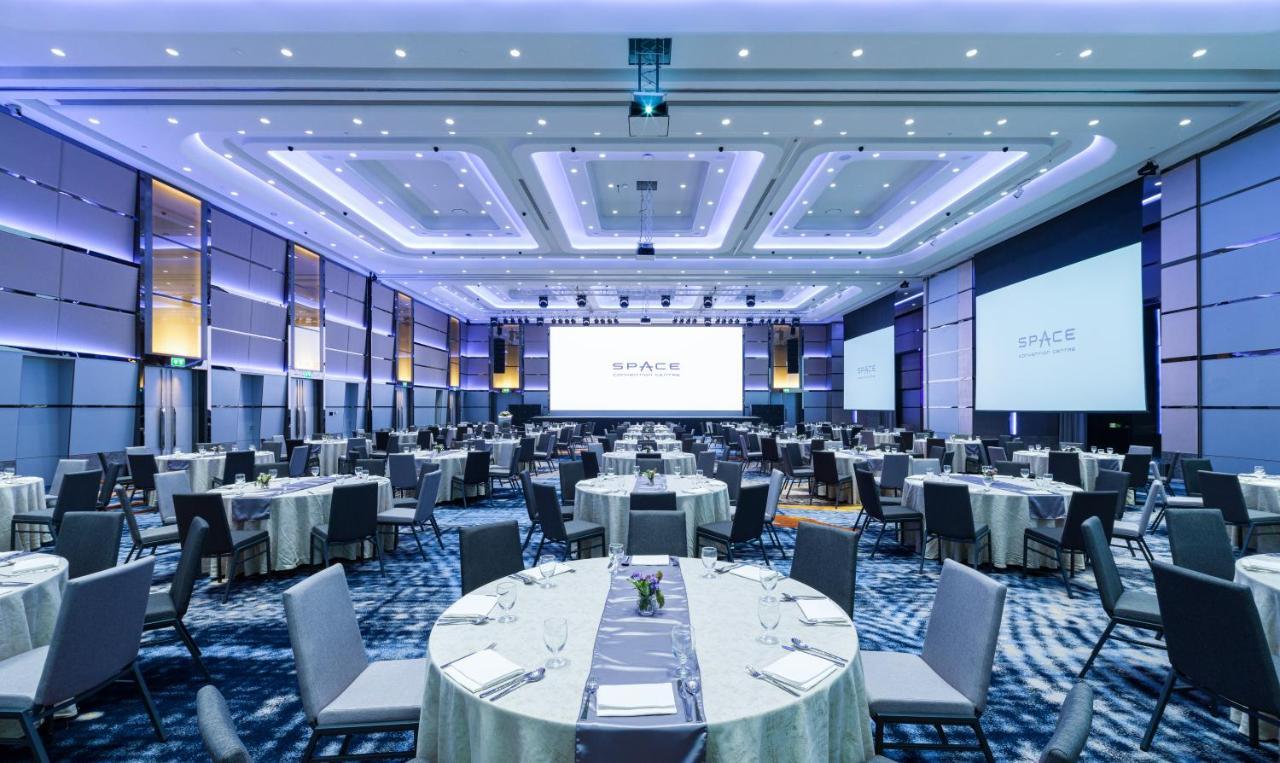 Grande Centre Point Space Pattaya Exteriér fotografie The Grand Ballroom