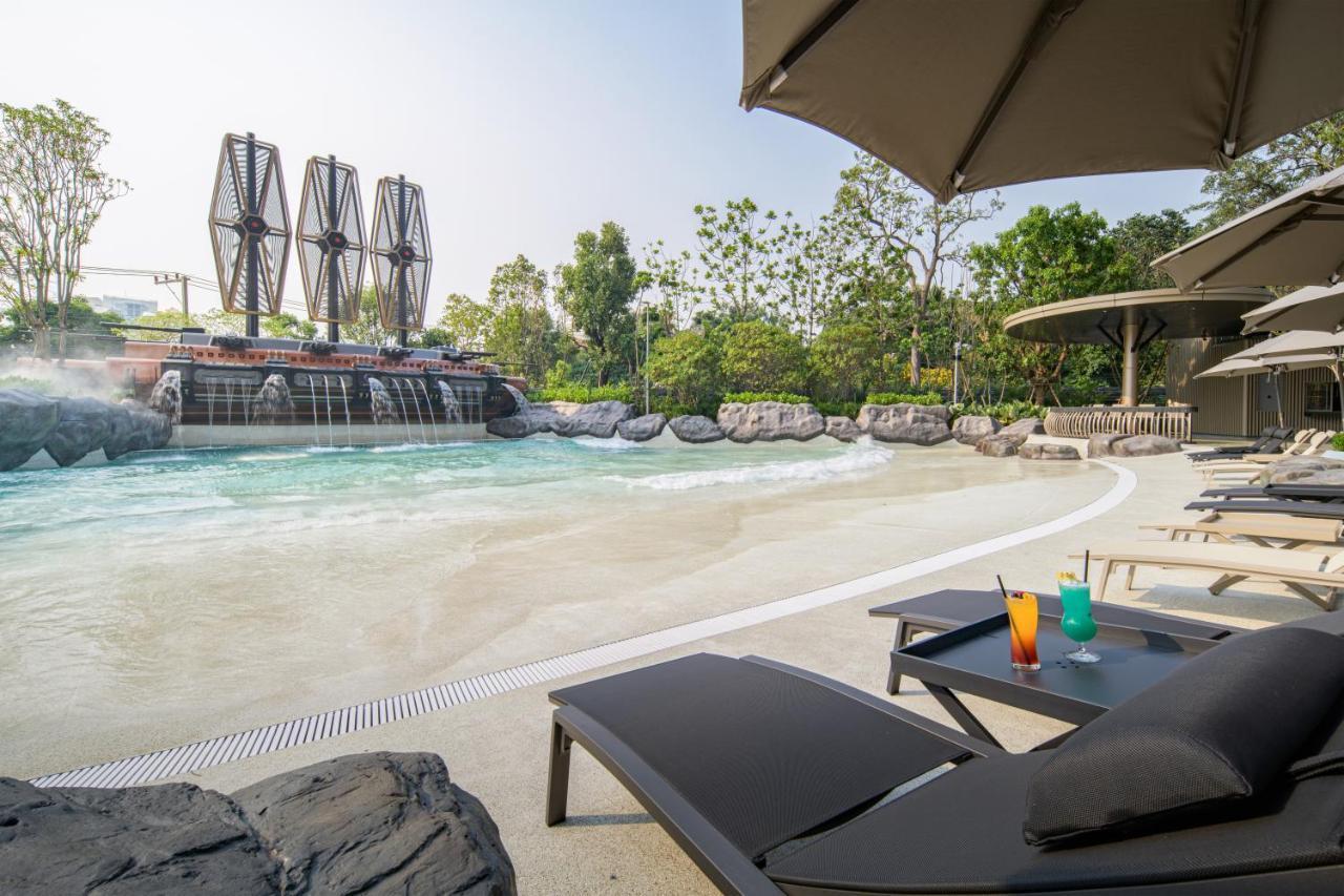 Grande Centre Point Space Pattaya Exteriér fotografie The beach at the resort