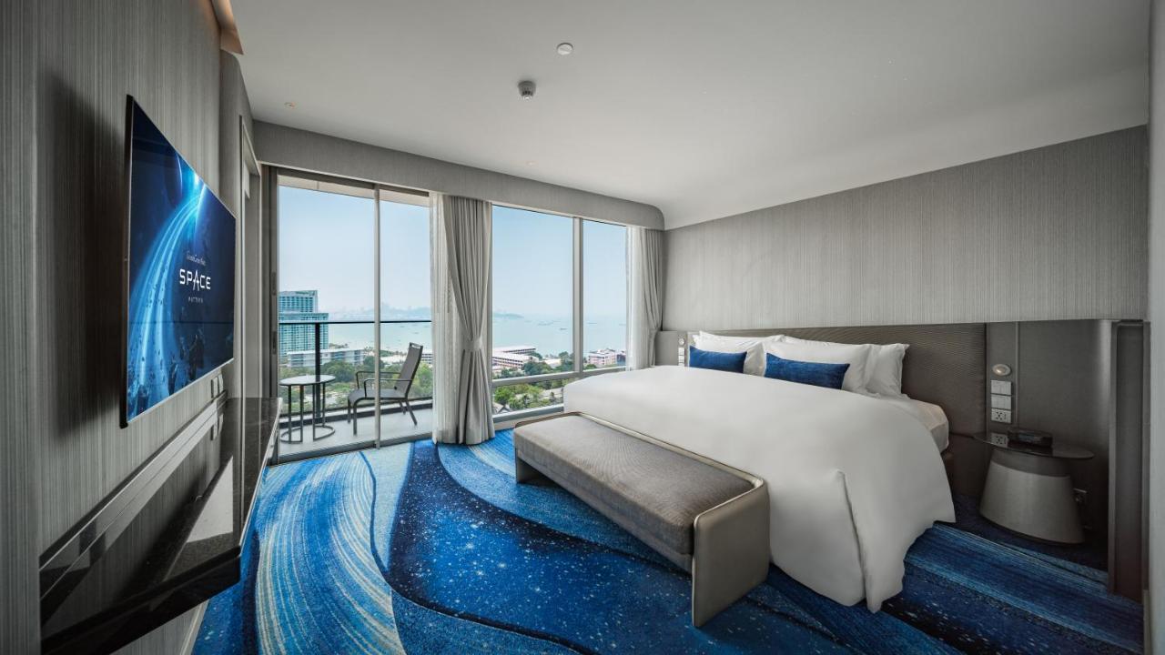 Grande Centre Point Space Pattaya Exteriér fotografie Deluxe Ocean View Room